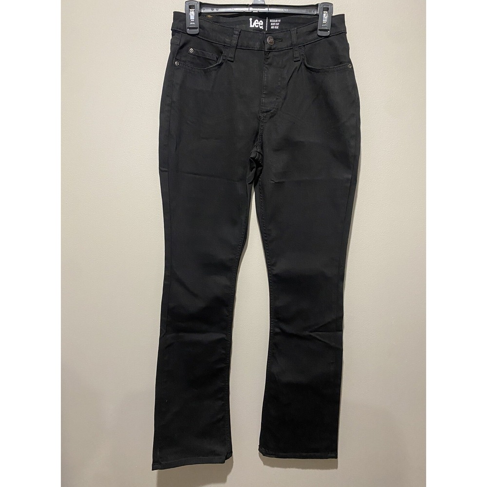 NWT Lee Womens Regular Fit Boot Cut Mid Rise Jeans, 6 Medium,‎ Black